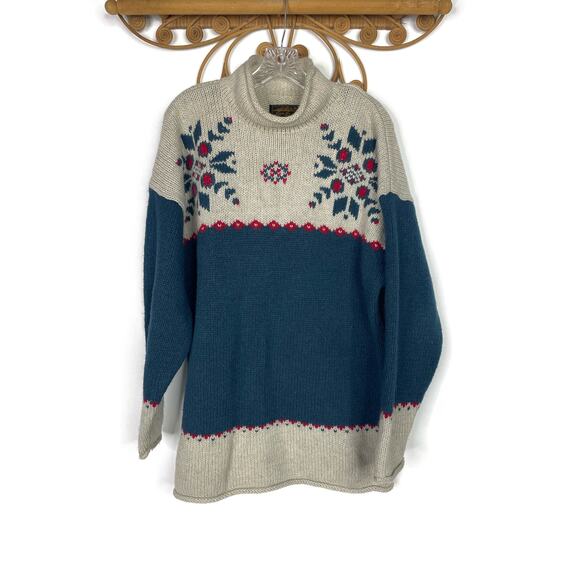 Vintage Womens 90s Eddie Bauer Fair Isle Snowflake Wool Oversized Sweater L - Picture 1 of 6